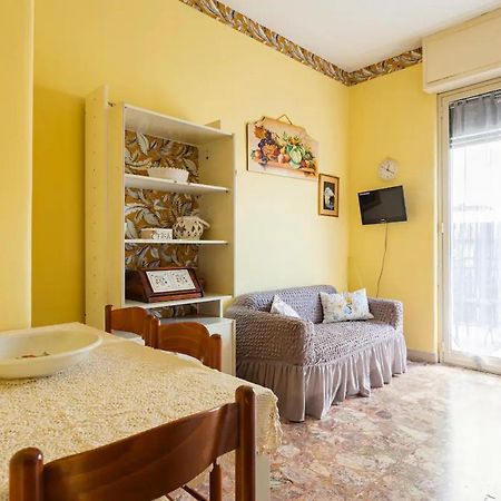 Top Floor Apartment Near Historic Fortino Catánia Buitenkant foto