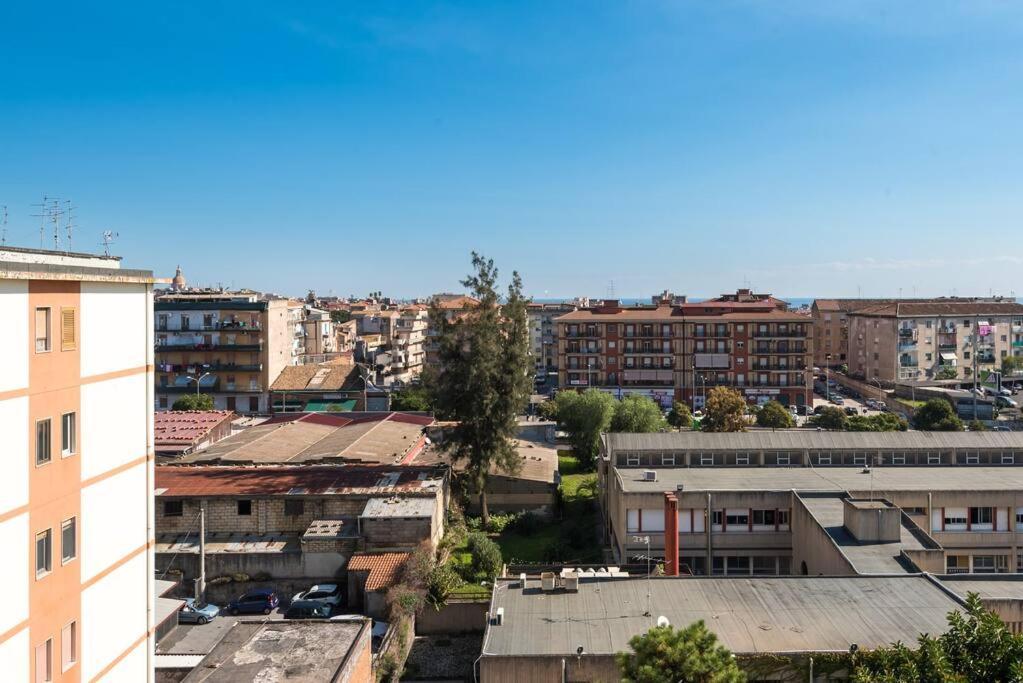 Top Floor Apartment Near Historic Fortino Catánia Buitenkant foto