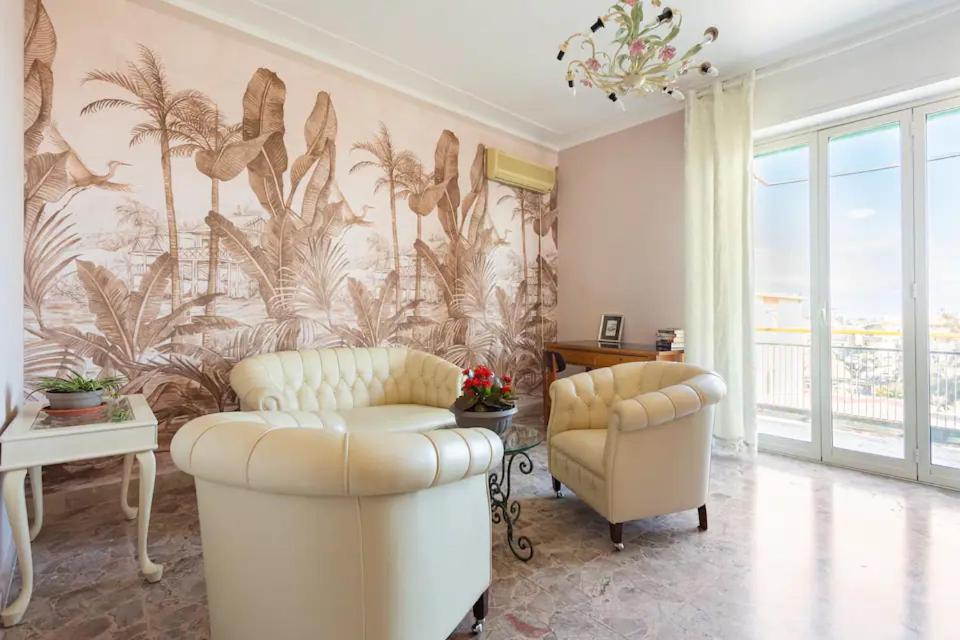 Top Floor Apartment Near Historic Fortino Catánia Buitenkant foto